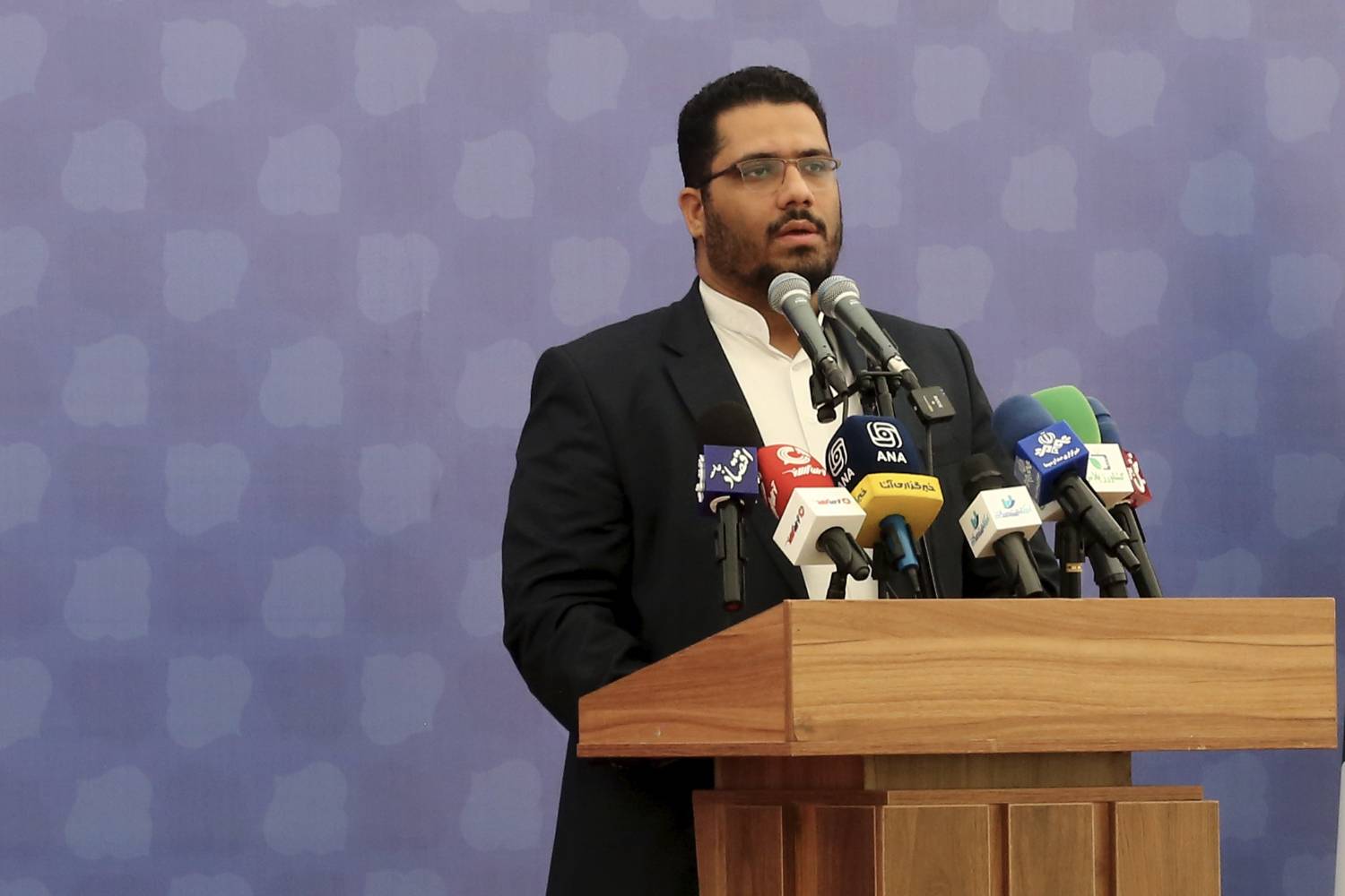 انجام سالانه ۴ هزار آزمایش روی محصولات عرضه شده در میادین و بازارهای میوه و تره‌بار