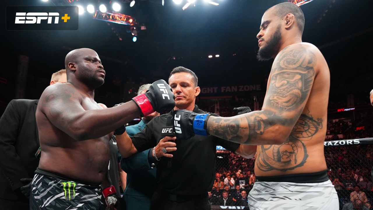 دست دادن دریک لویس و تالیسون تیکشیرا در مراسم وزن‌کشی UFC Fight Night
