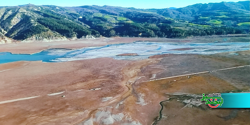 خاکِ رُسِ فشرده،  مستندی از ایتالیا که تاریخ را به پوست می‌رساند