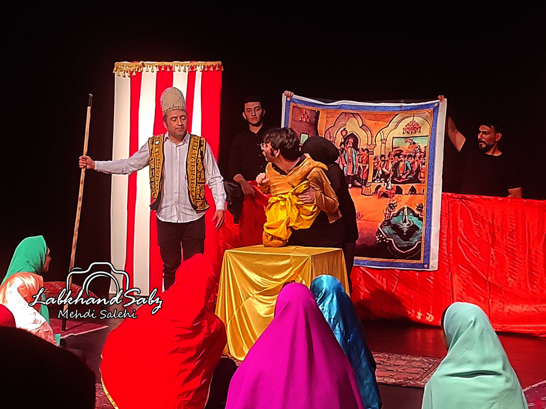 عکس تئاتر مینی مضحکه – لبخند سبز 