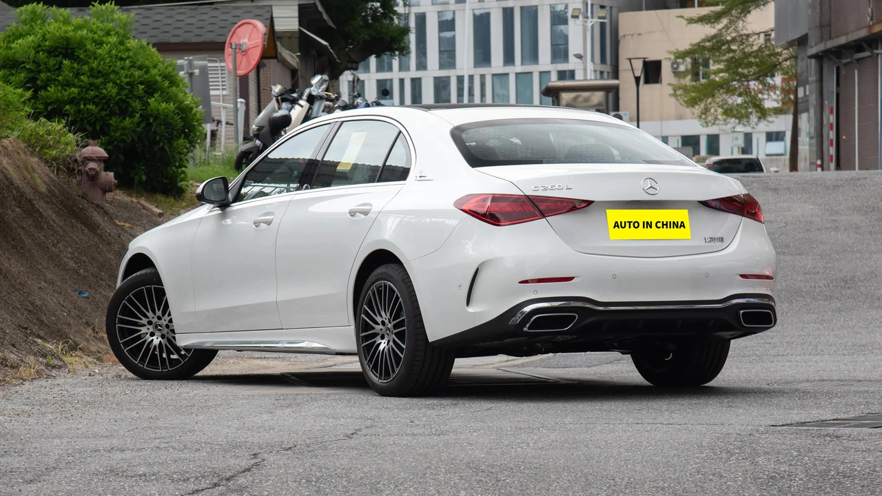 مرسدس بنز C200L, مشخصات فنی مرسدس بنز C200L, عکس مرسدس بنز C200L, بررسی مرسدس بنز C200L, امکانات مرسدس بنز C200L, قیمت مرسدس بنز C200L, ثبت نام مرسدس بنز C200L