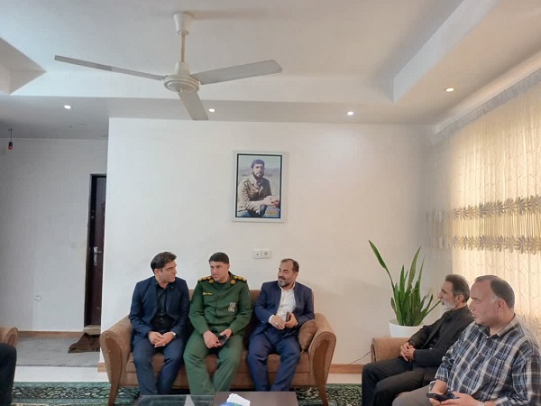 دیدار با خانواده شهید