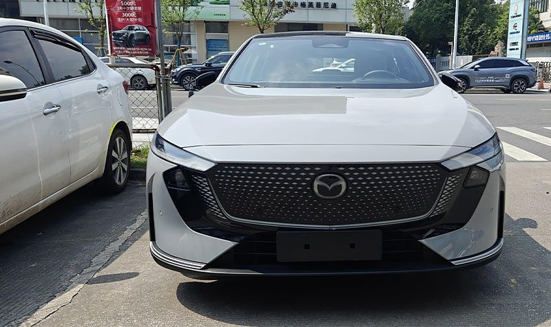 بررسی مزدا EZ-6 ، سدان وارداتی آفتاب خودرو