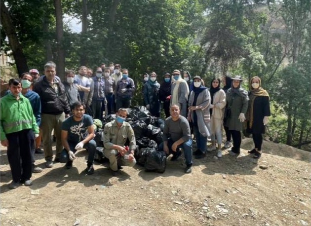 پاکسازی طبیعت کلاغ آباد از پسماند و زباله توسط طرفداران محیط زیست و با همکاری شهرداری رودهن