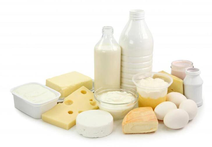 اصلاح قیمت شیرخام منجر به گرانی لبنیات میشود اصلاح قیمت شیرخام منجر به گرانی لبنیات میشود