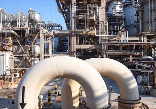 افزایش حدود ۳ میلیون لیتری تولید بنزین در پالایشگاه آبادان