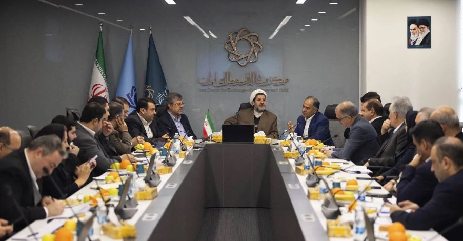 اعلام آمادگی ۵ بانک بزرگ کشور برای مشارکت در راه اندازی بازار اسکناس ارز در مرکز مبادله ایران