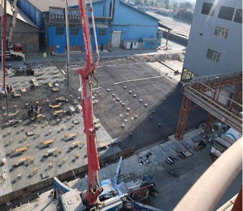 فاز دوم بتن‌ریزی فوندانسیون پروژه فِرَکشن و هیدروژناسیون شرکت مارگارین با موفقیت انجام شد