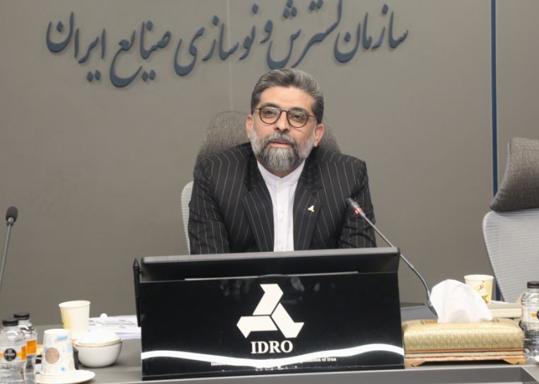 مخالف خصوصی‌سازی نیستیم؛ موافق اجرای قانون هستیم