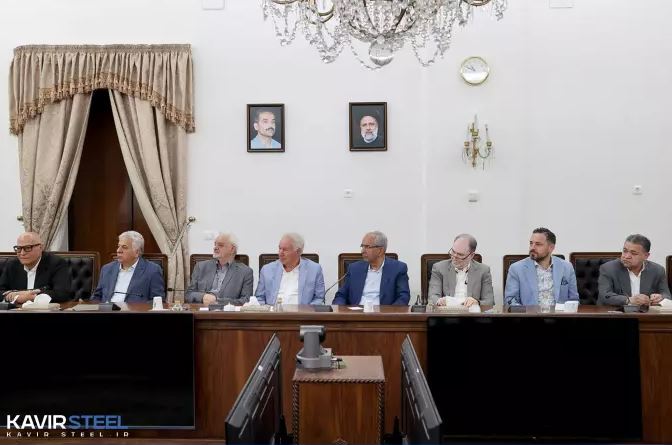حضور مدیر عامل فولاد کویر در نشست پیشران‌های اقتصادی کشور با معاون اول رئیس جمهور