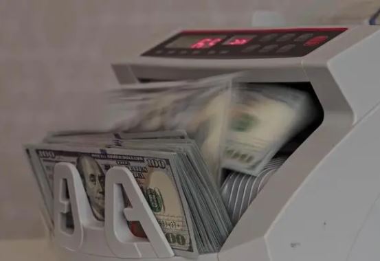 گزارش ۹ ماهه: چقدر ارز تجاری مبادله شد؟ چقدر کالا وارد کشور شد؟