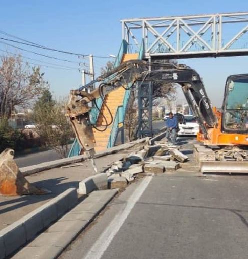 آغاز عملیات اجرایی احداث پهلوگاه بزرگراه آزادگان با نظارت معاونت فنی و عمرانی شهرداری منطقه ۱۹