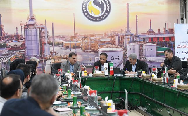 بازدید مدیر کل حفاظت محیط زیست استان اصفهان از پالایشگاه نفت سپاهان