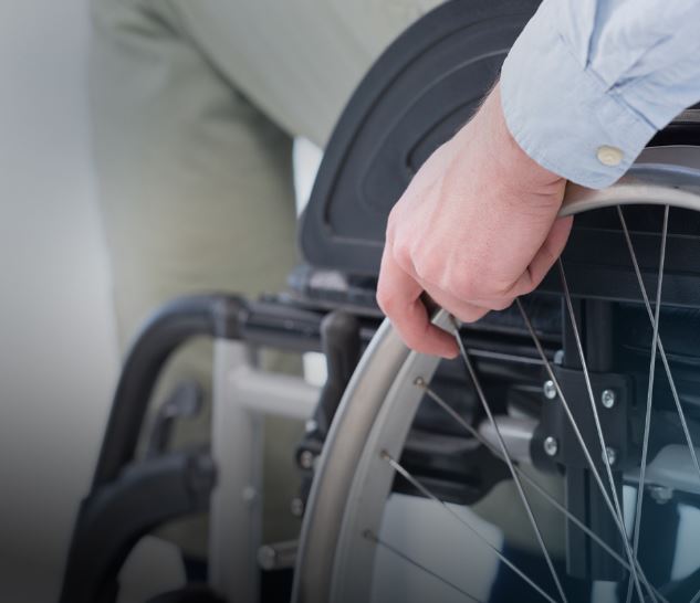 مناسب‌سازی شعب جهت دسترسی به دستگاه‌های خودپرداز و کشلس برای افراد دارای معلولیت