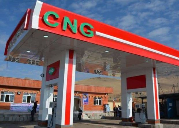 هر ۱۶۰۰ خودرو یک جایگاه سوخت سی‌ان‌جی