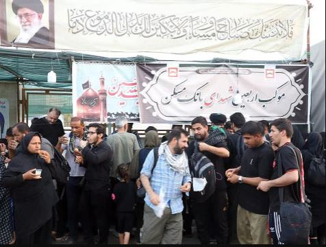 خدمات‌رسانی بانک مسکن به زائران اربعین حسینی با راه‌اندازی موکب‌ در مرزهای چذابه و شلمچه/ جلوه‌ای از تعهد اجتماعی بانک مسکن همزمان با پیاده‌روی بزرگ اربعین حسینی