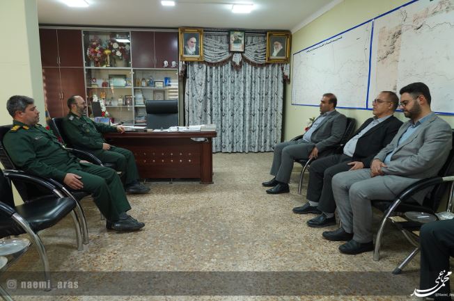 دیدار مدیرعامل منطقه آزاد ارس با فرمانده سپاه ناحیه جلفا به مناسبت هفته دفاع مقدس