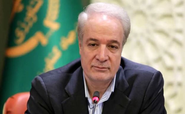 در تولید مرغ و تخم مرغ مشکلی نداریم/ واردات انبوه نهاده‌های دامی