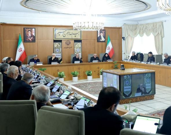 ۱۰۰ میلیاردتومان برای جبران خسارت کامیون داران تخصیص می یابد/سازمان راهداری مسئول تامین هزینه کامیون داران شد  