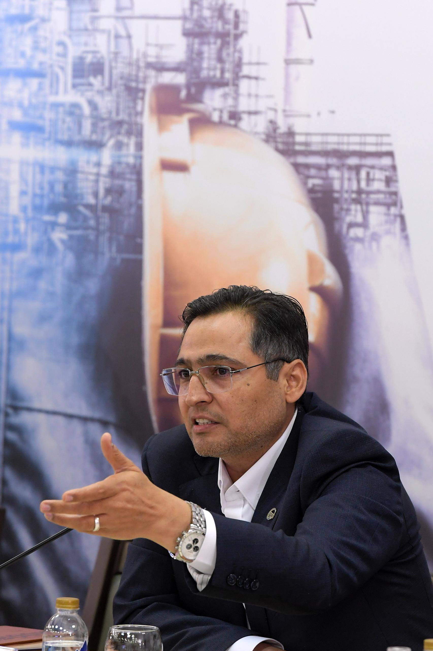 آغاز اجرای طرح منتورینگ در هلدینگ خلیج فارس/آینده‌نگری بزرگترین شرکت پتروشیمی ایران با پرورش مدیران آینده توسط مدیران فعلی