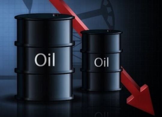 نفت به زیر ۷۰ دلار سقوط کرد