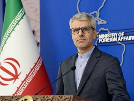 اقدام فرانسه برای چانه زنی بیرون از اتاق مذاکره، قابل پذیرش نیست اقدام فرانسه برای چانه زنی بیرون از اتاق مذاکره، قابل پذیرش نیست