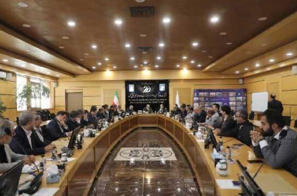 ۱۱ هزار کیلومتر راه در راهگذرهای ترانزیتی کشور در حال ساخت است
