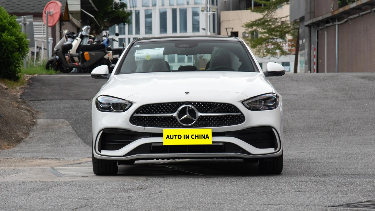 مرسدس بنز C200L, مشخصات فنی مرسدس بنز C200L, عکس مرسدس بنز C200L, بررسی مرسدس بنز C200L, امکانات مرسدس بنز C200L, قیمت مرسدس بنز C200L, ثبت نام مرسدس بنز C200L