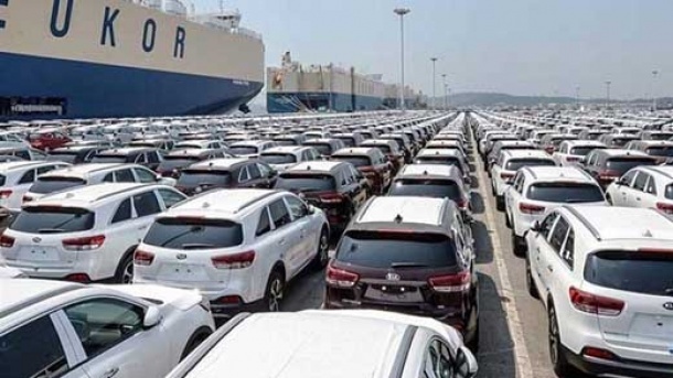 واردات خودرو منتظر نگارش آیین نامه واردات