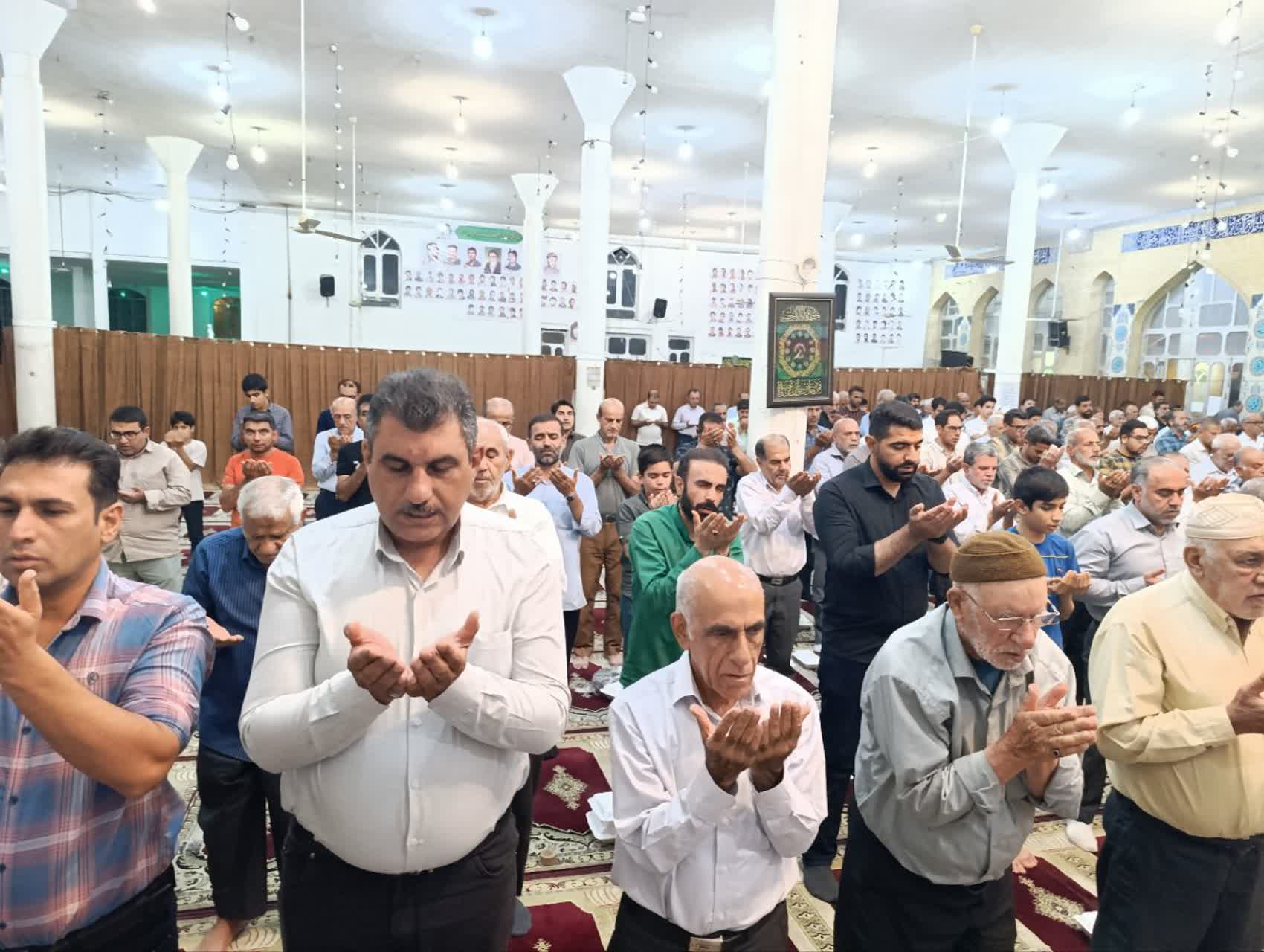 جشن عید غدیر ، نماز جماعت ، سلاله پاکان، مسجد صاحب الزمان