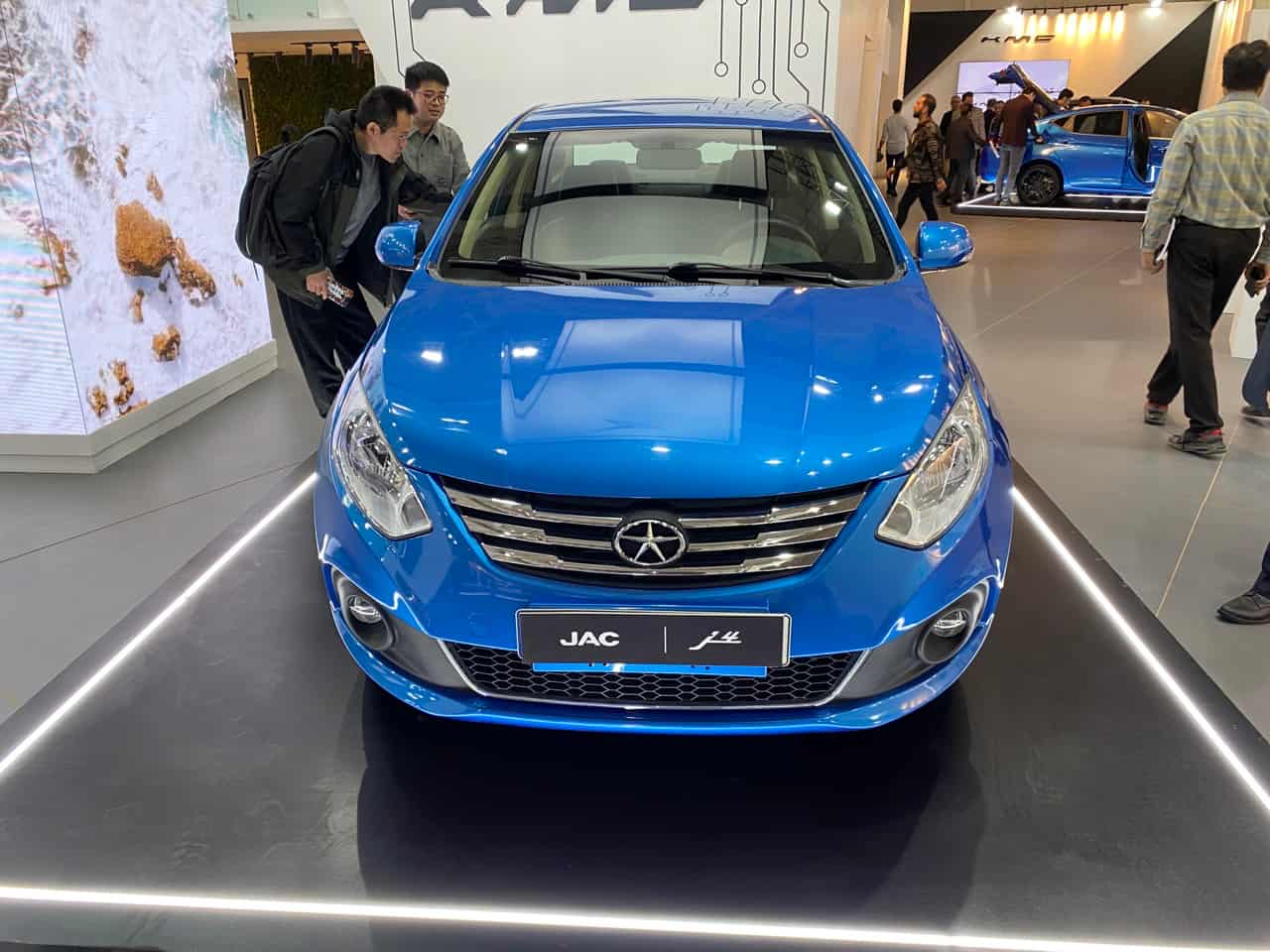 مشخصات فنی و امکانات جک جی ۴ (JAC J4)