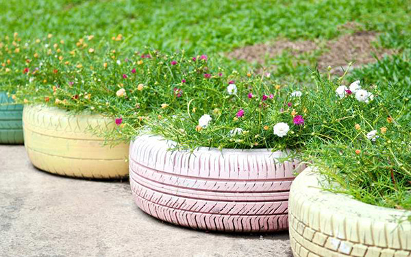 لاستیک در تزئین باغچه