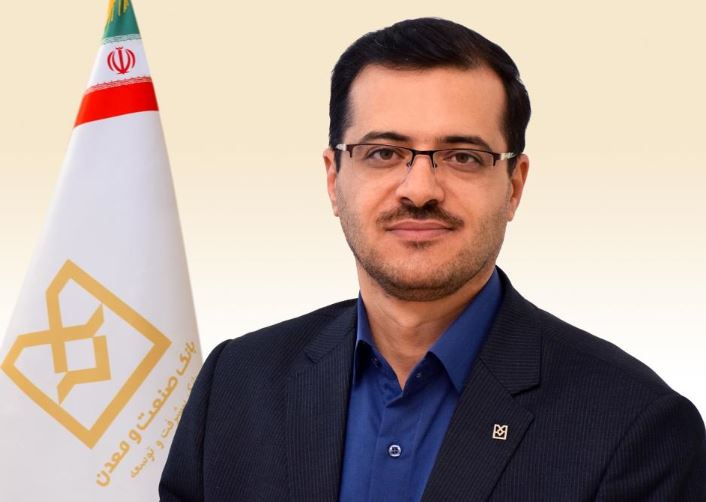 نقش نیروی انسانی در پیشبرد اهداف توسعه‌ای دولت در بانک‌های تخصصی