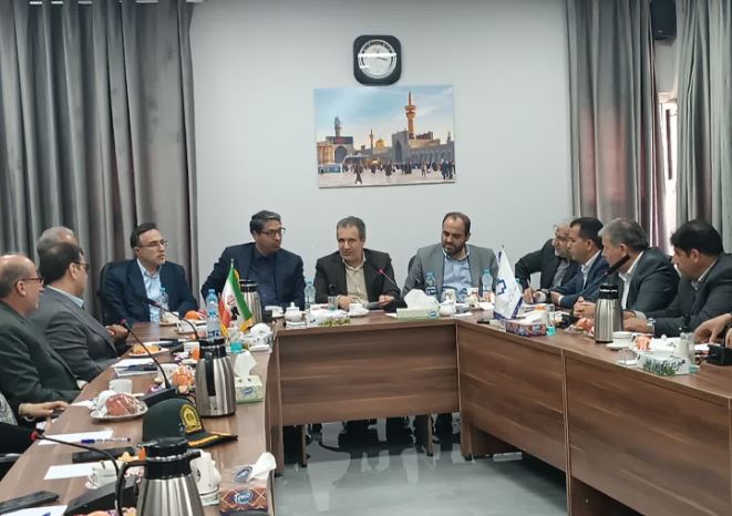 نشست معاون وزیر صمت با فعالان اقتصادی در شهرک صنعتی خیام