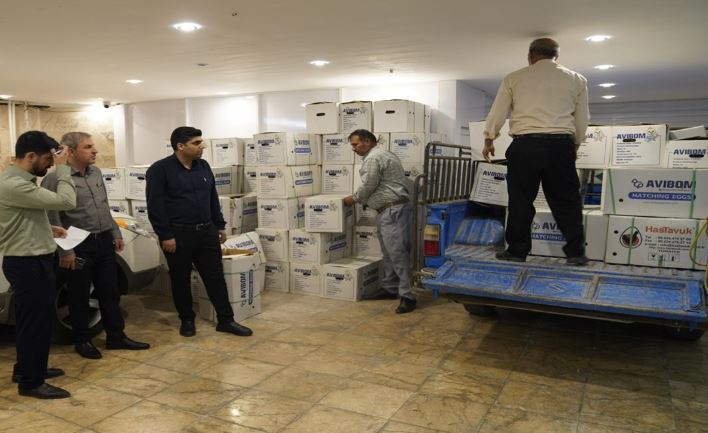 ۲ هزار و ۵۰۰ بسته نوشت‌افزار به دانش‌آموزان چهار شهر خوزستان رسید