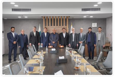 تفاهم‌نامه همکاری بانک ملی ایران و ماهان برای توسعه ناوگان هوایی کشور / نجارزاده: بانک ملی ایران خود را متعهد به پشتیبانی از بخش‌های زیربنایی می‌داند