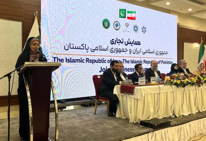 خطوط مستقیم کشتیرانی میان بنادر ایران و پاکستان راه‌اندازی می‌شود 