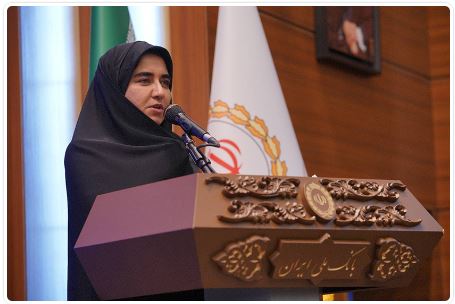 توسعه متوازن با بهره‌گیری از توان زنان و مردان / تأکید نماینده ایلام بر الگو بودن بانک ملی در رعایت حقوق بانوان
