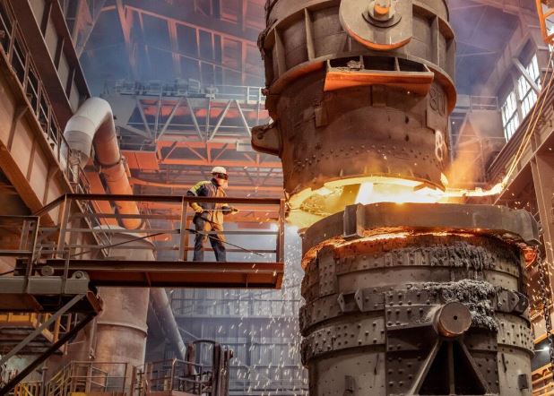 تثبیت نسبی حجم تولید فولاد ایران در ۴ ماهه امسال/ جزئیات کامل تولید محصولات زنجیره آهن و فولاد