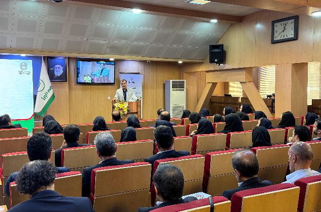 برگزاری نخستین نشست مدیرعامل بیمه البرز با معاونین مدیران و رؤسای ادارات