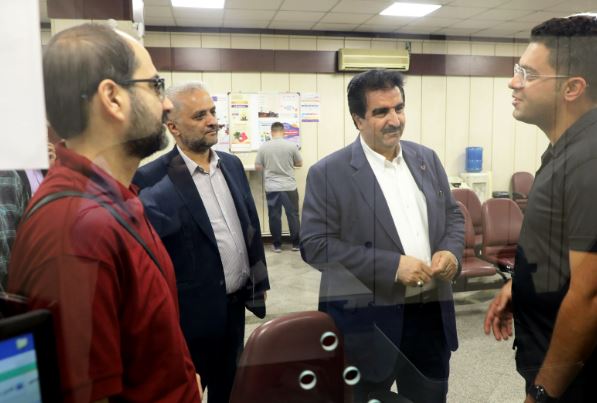 بازدید مدیرعامل بانک رفاه کارگران از شعب این بانک در شهر تهران
