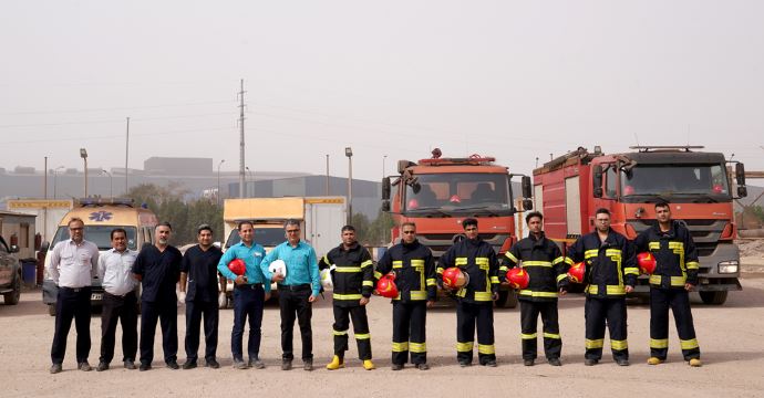 برگزاری مانور عملیاتی آتش‌نشانی فولاد کاوه جنوب کیش