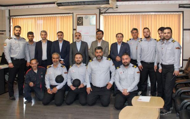 دیدار مدیرعامل بانک مسکن با همکاران انتظامات در ادامه بازدیدهای میدانی/ ایفای نقش شما در جنگ ۱۲ روزه فراموشنشدنی است دیدار مدیرعامل بانک مسکن با همکاران انتظامات در ادامه بازدیدهای میدانی/ ایفای نقش شما در جنگ ۱۲ روزه فراموشنشدنی است