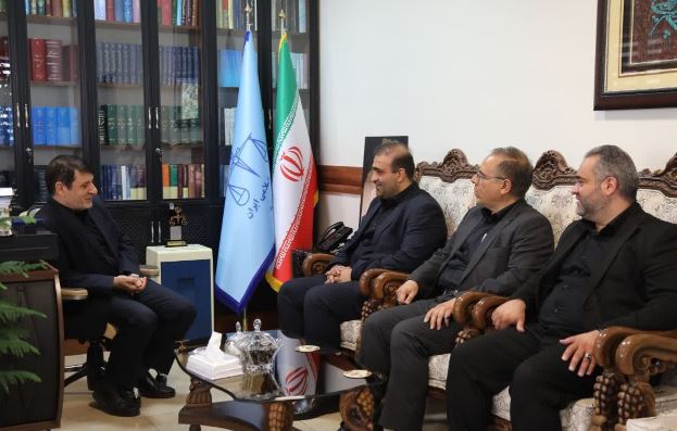 دیدار مدیرعامل منطقه آزاد ارس با مسئولان قضایی شهرستان جلفا دیدار مدیرعامل منطقه آزاد ارس با مسئولان قضایی شهرستان جلفا