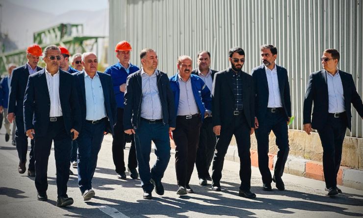 بازدید مشاور وزیر تعاون، کار و رفاه اجتماعی از پتروشیمی شازند بازدید مشاور وزیر تعاون، کار و رفاه اجتماعی از پتروشیمی شازند