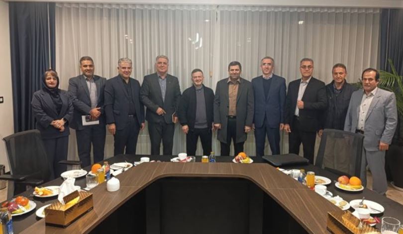 آغاز رسمی همایش بزرگ روسای شعب بیمه آسیا در نوشهر/ قرعه اولین جلسه به نام انجمن صنفی نمایندگان استان مازندران خورد