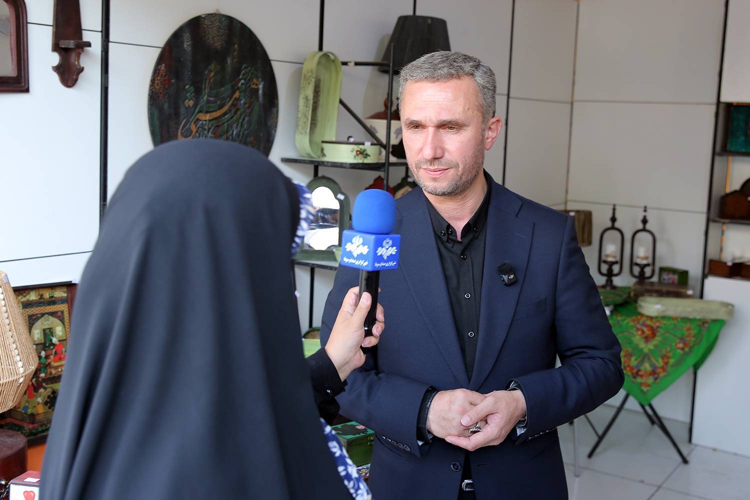 افتتاح نخستین بازارچه زنان سرپرست خانوار در میدان تره‌بار پیامبر منطقه ۵