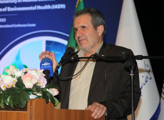 ضرورت بازتعریف جایگاه علم و دانش در فرآیند تصمیم‌سازی کشور/ استفاده از ظرفیت نخبگان و دانشگاهیان برای ارتقاء تکنولوژی و توسعه پایدار