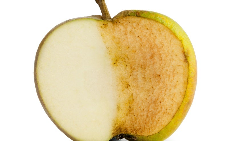 کیفیت یک عدد سیب بعد از تماس با اکسیژن