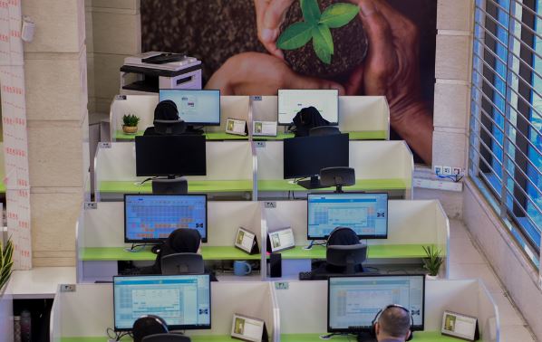 رضایت ۹۰ درصدی مشتریان از پاسخگویی سامانه ۴۳۲۲ بانک قرض‌الحسنه مهر ایران